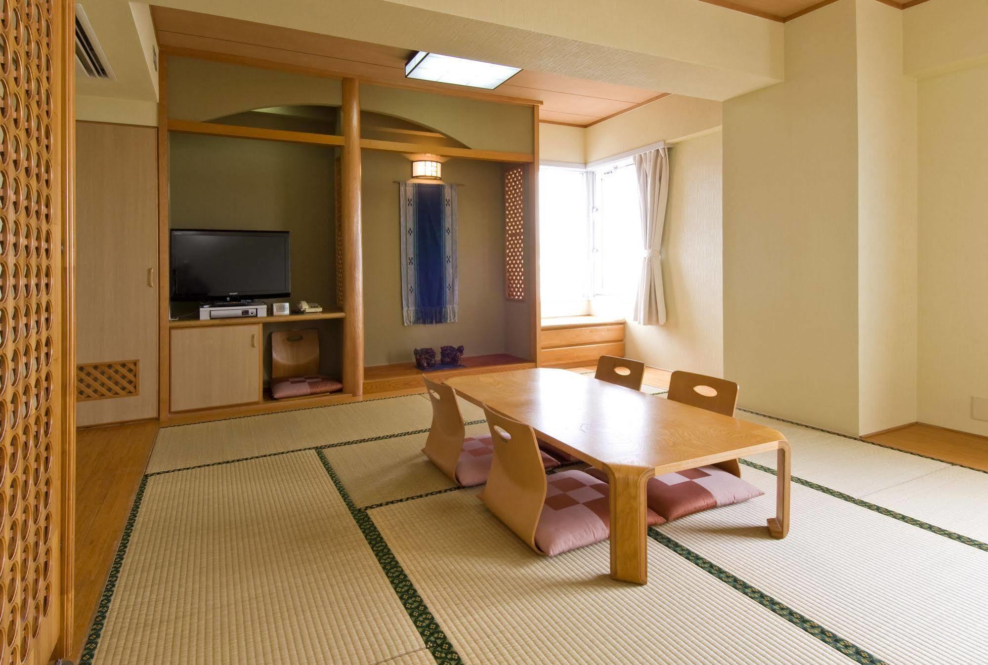 Hotel Granview Ishigaki Ishigaki  Екстериор снимка